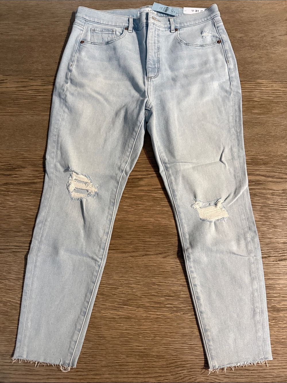 LOFT Light Blue high waist Skinny ankle Jeans with Knee Distressing. NWT